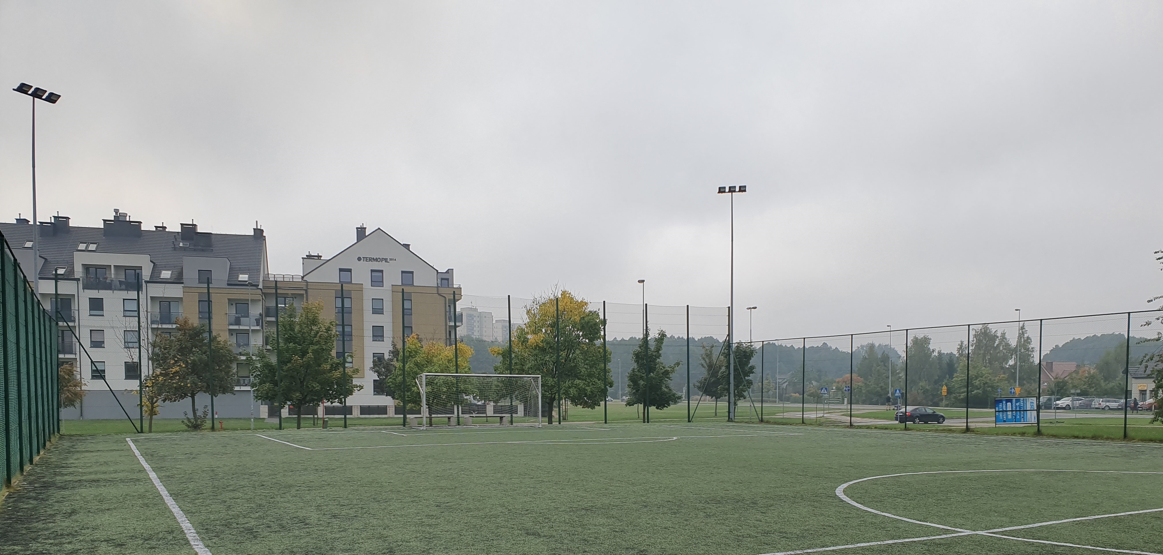 Prace modernizacyjne na boisku do piłki nożnej przy ul. Kasztelańskiej, boisko wyłączone z użytkowania